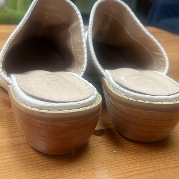MI.IM Size 8.5 Luxe Snake Womens Mules cream Off White - Picture 5 of 11